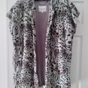 Faux Fur Women short sleeve Coat